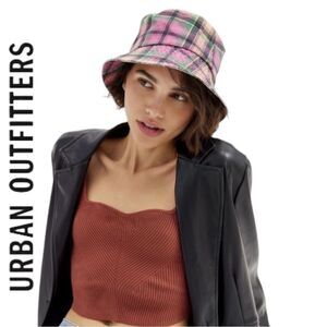 UO Urban Outfitters Billy Printed Canvas Bucket Cap Hat